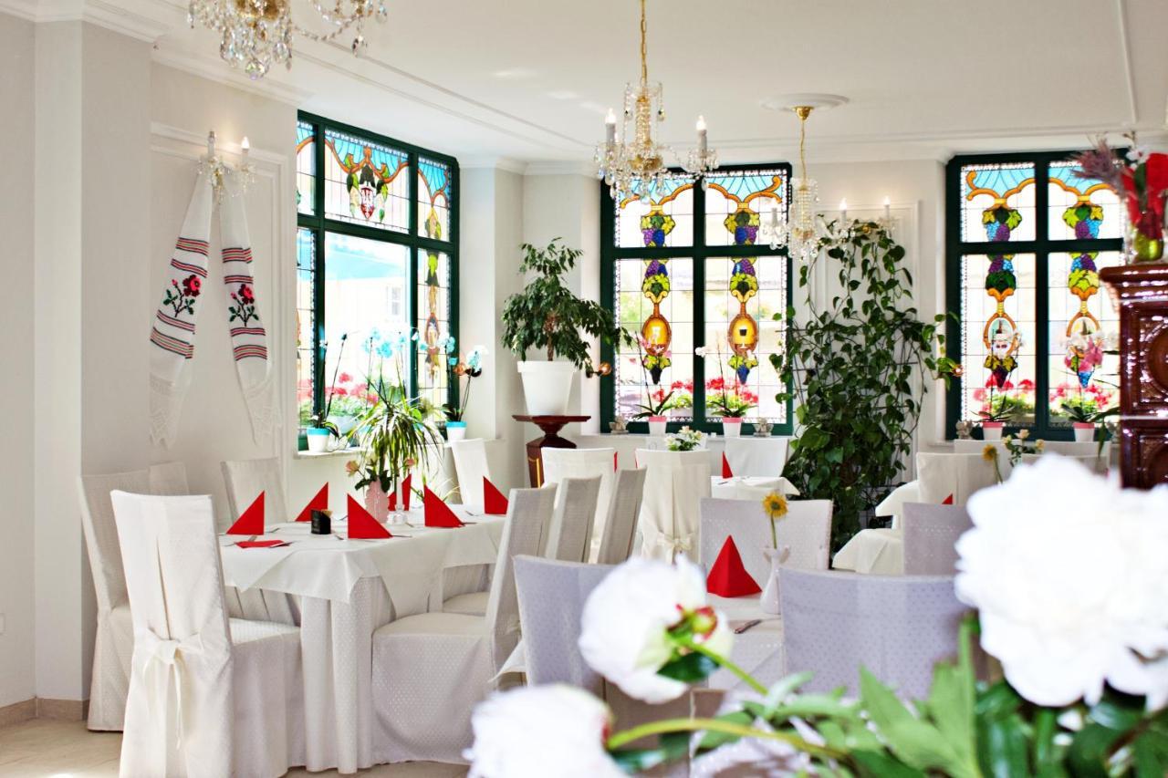 Ratskeller Hotel&Restaurant Lindow Extérieur photo