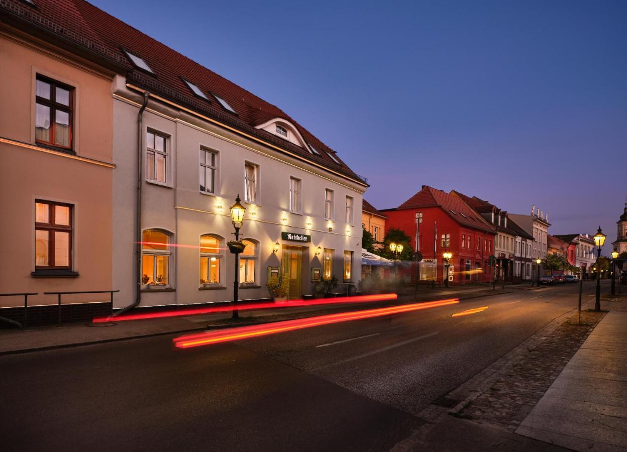 Ratskeller Hotel&Restaurant Lindow Extérieur photo