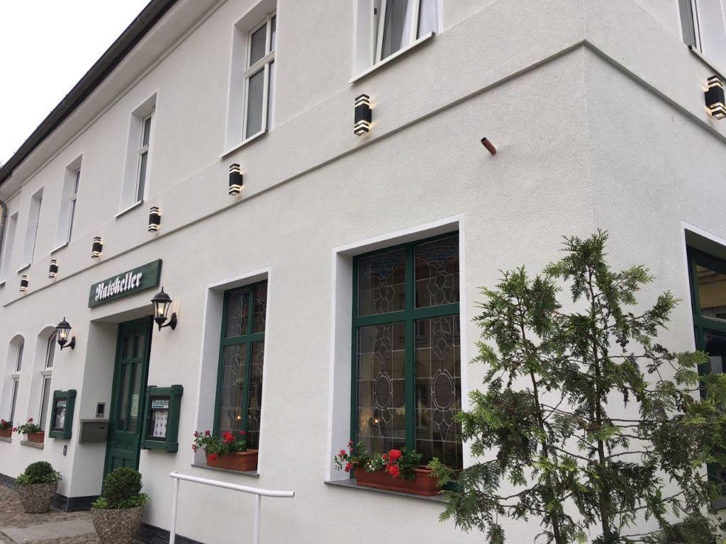 Ratskeller Hotel&Restaurant Lindow Extérieur photo
