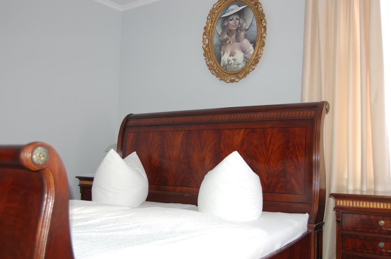 Ratskeller Hotel&Restaurant Lindow Extérieur photo